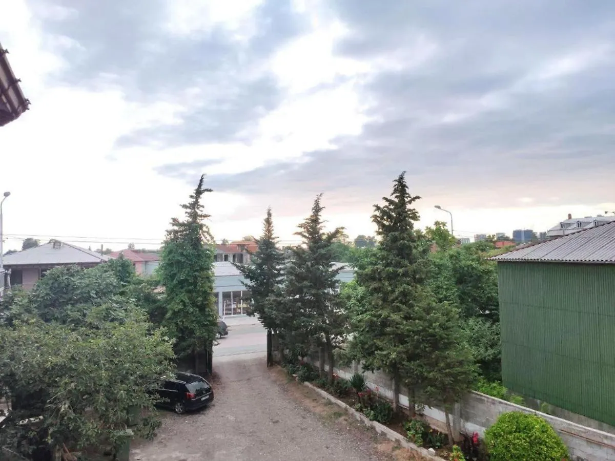 Gio'S Guest House Batumi Georgia