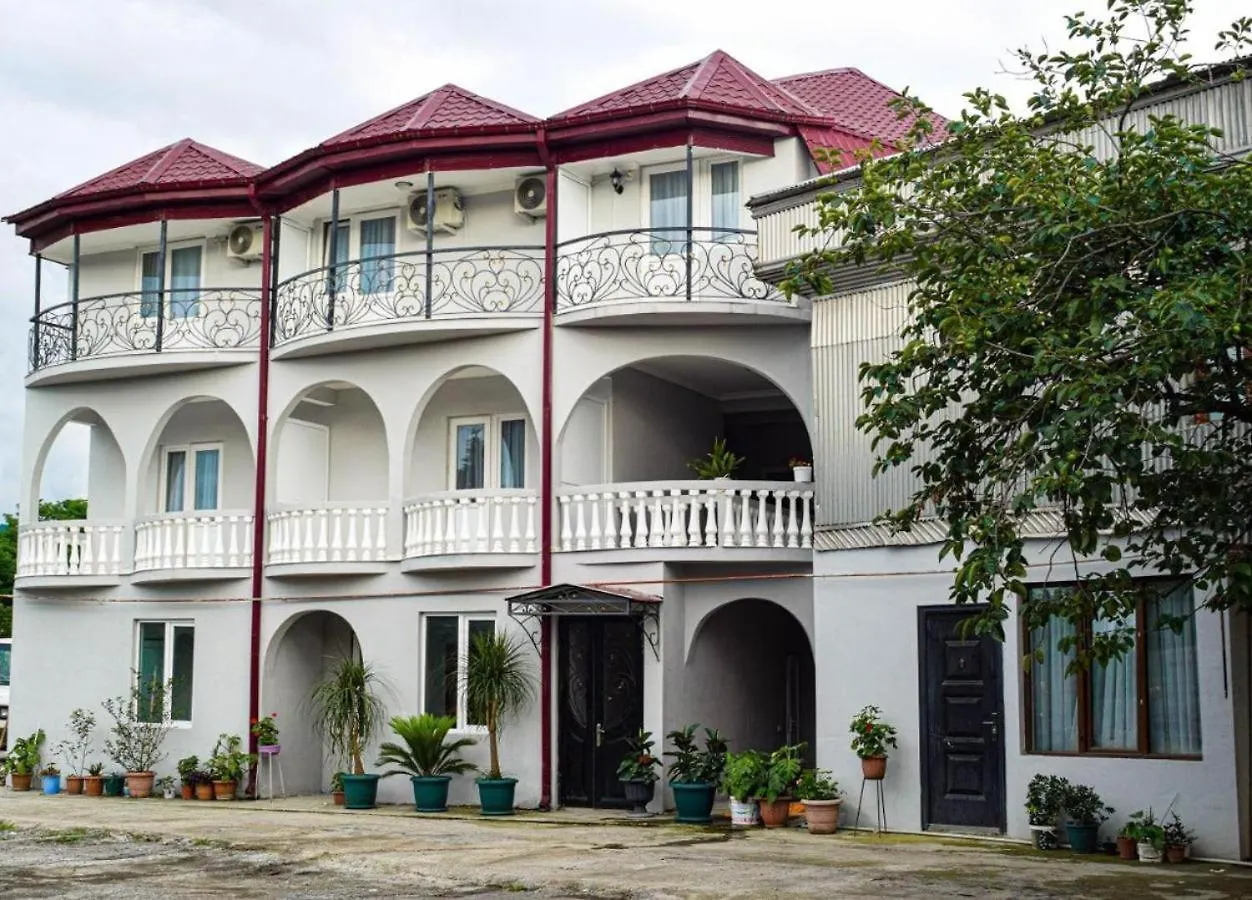 Gio'S Guest House Batumi Georgia
