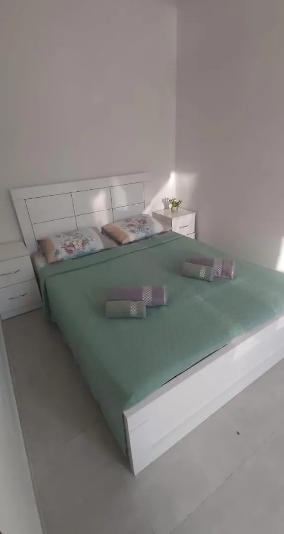 Gio'S Guest House Batumi