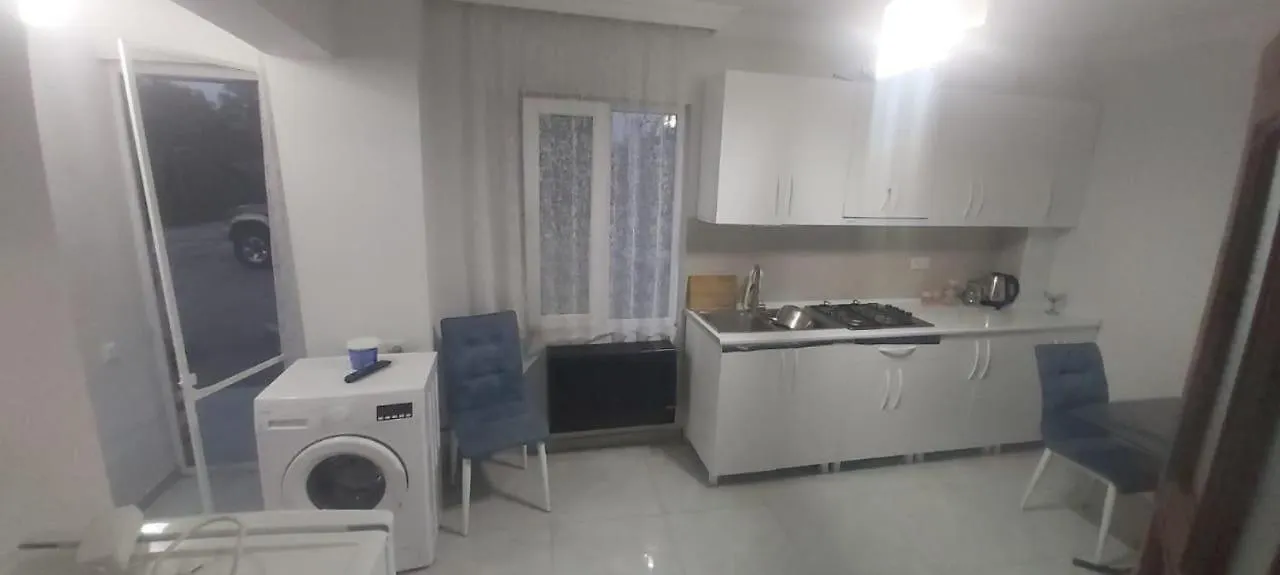 Gio'S Guest House Batumi
