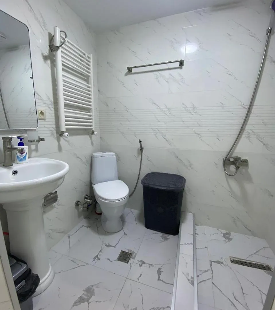 Gio'S Guest House Batumi