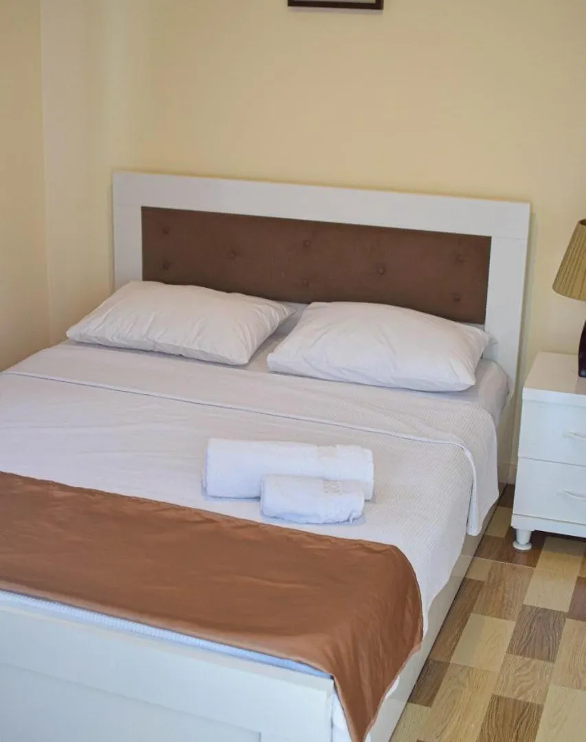Gio'S Guest House Batumi