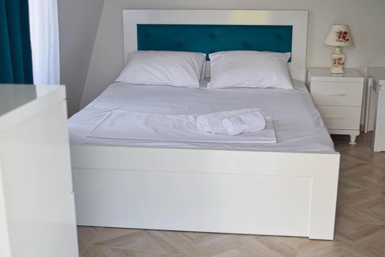 Gio'S Guest House Batumi 0*,